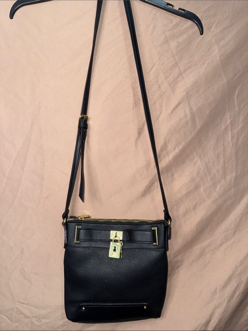 NWOT Juicy Couture Black Crossbody with Gold Lock Accent and Gold Hardware.